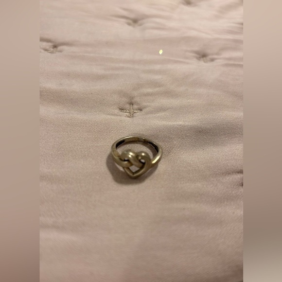 Retiring James Avery Heart Knot Ring Love Size 5 Sterling Silver 925 - Picture 7 of 9